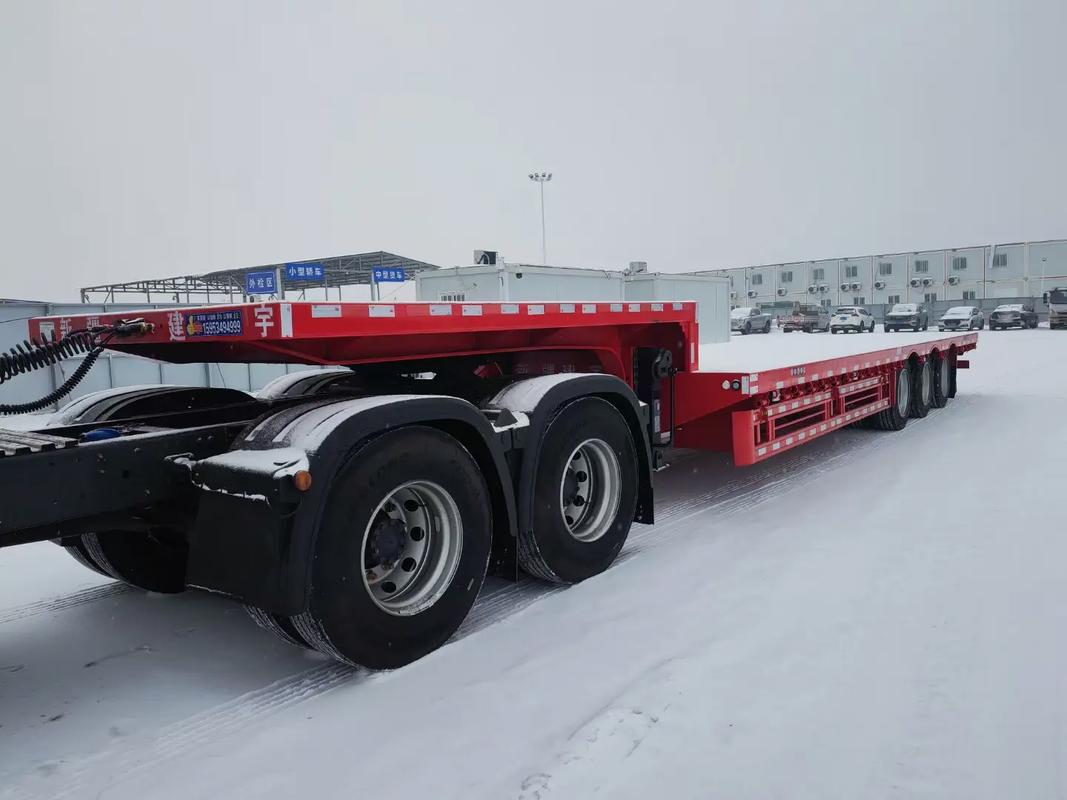 天恒基汽车城75米平板车现车热销，专业运输解决方案触手可及